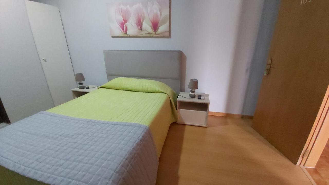 Residencial As Canarias Ponte de Sor Extérieur photo